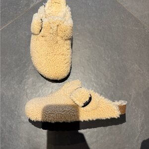 Boston Big Buckle Platform